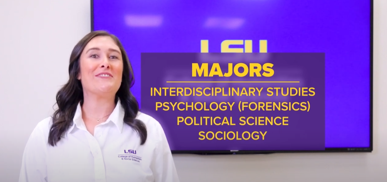 Image of an LSU HSS academic advisor presenting.